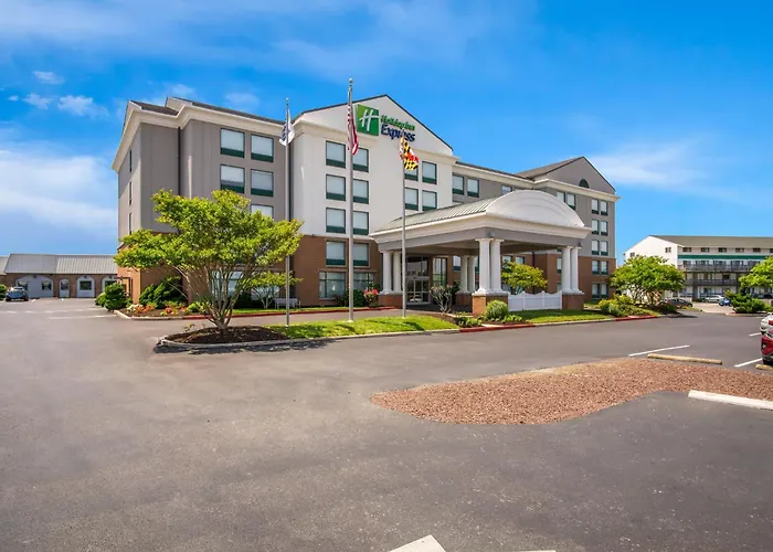 Express & - Ocean By Ihg Resort
